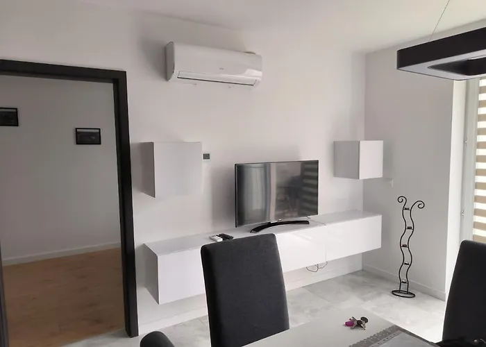 Szálloda Komfortowy Apartament Z Garazem, Klimatyzacja, Self Check In